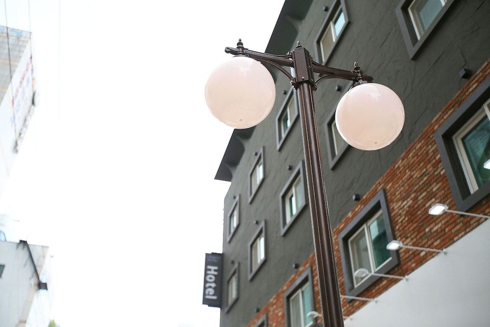 undefined Sincheon Lavieen Hotel 4