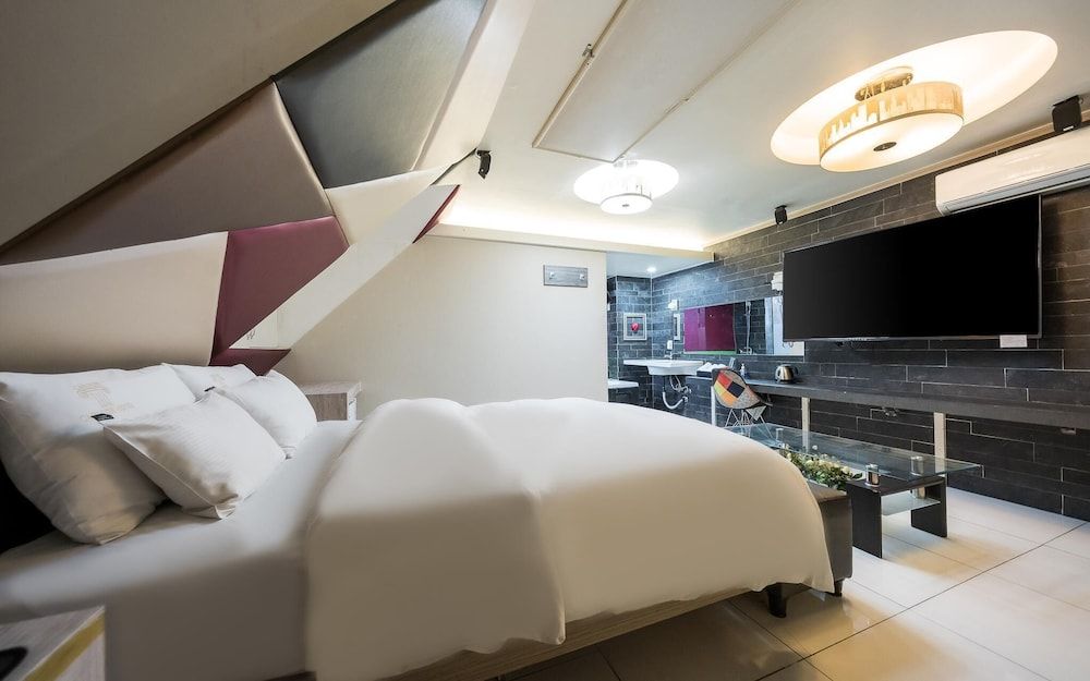 Sangbong Carlton Room (Premium random assignment - Weekdays ) 21