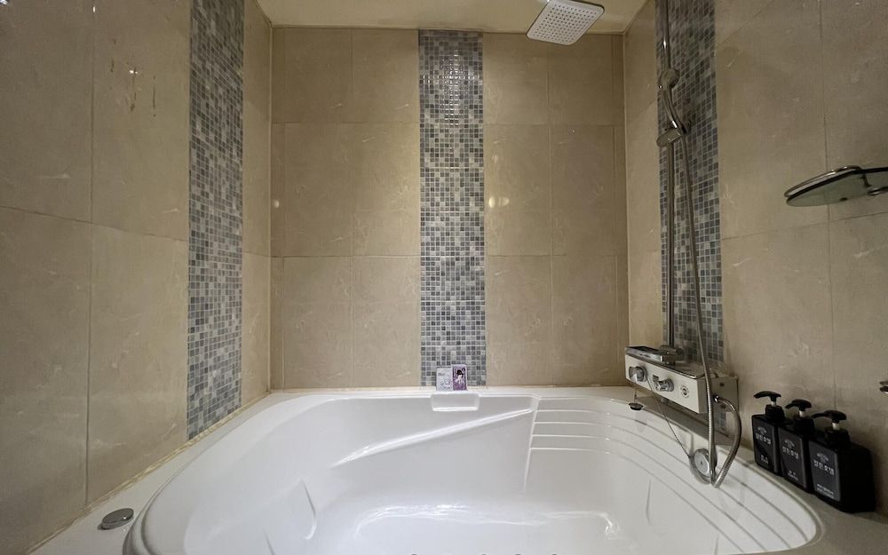 Sangbong Carlton Room (Premium random assignment - Weekdays ) 27