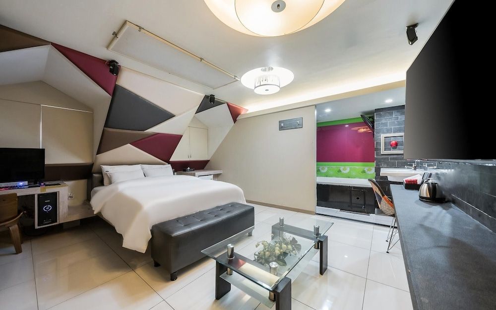 Sangbong Carlton Room (Premium random assignment - Weekdays )