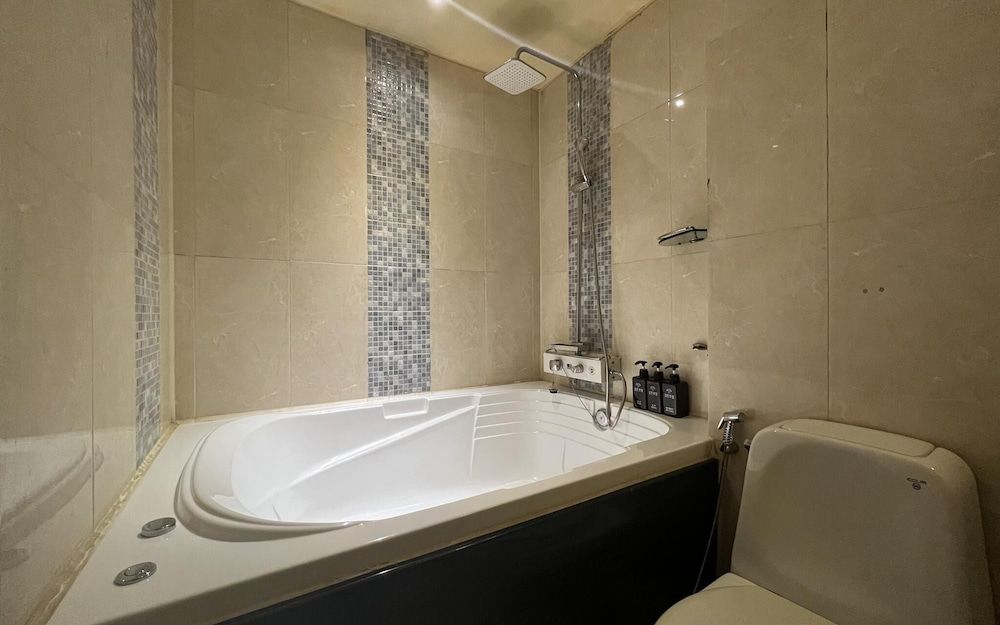 Sangbong Carlton Room (Premium random assignment - Weekdays ) 26