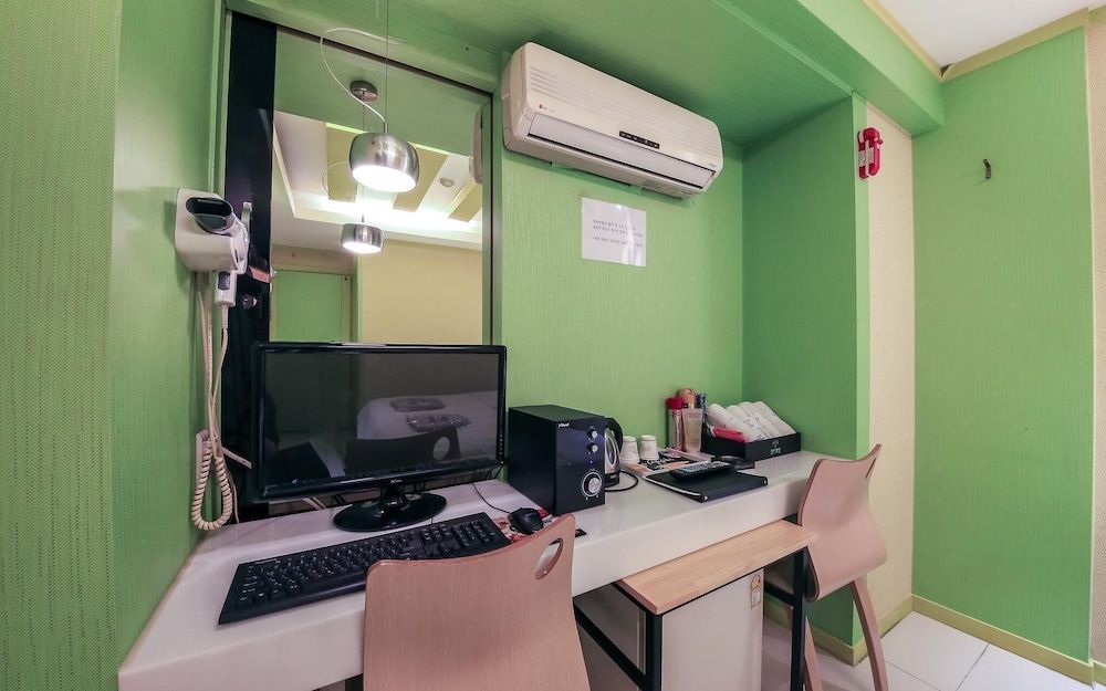 Sangbong Carlton Room (Standard Non-smoking Room - Weekdays ) 10