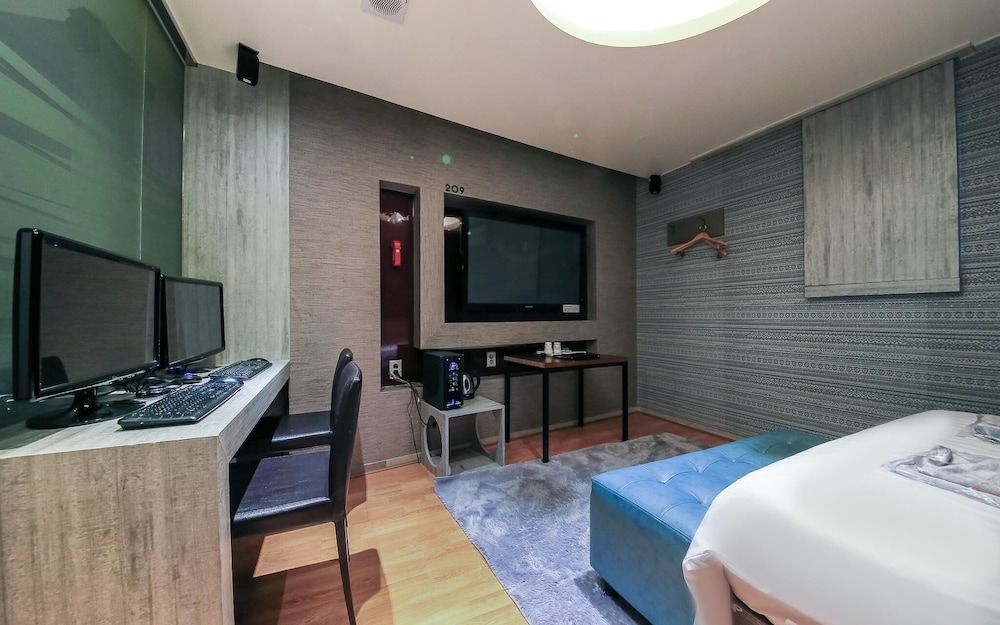 undefined Sangbong Carlton 10