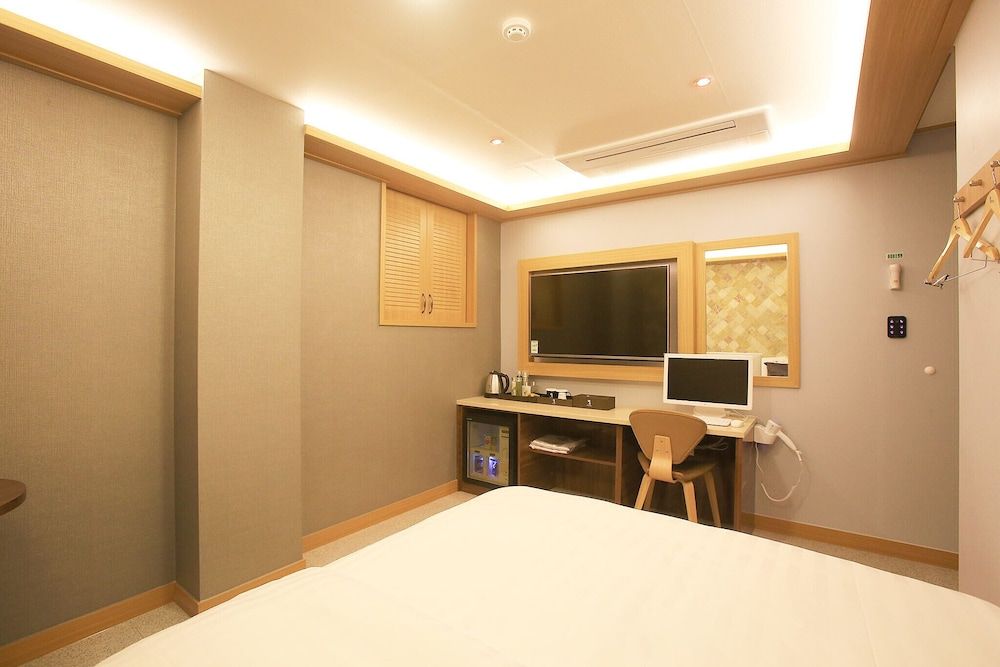 Suyu Young Hotel Room (Standard Room) 5