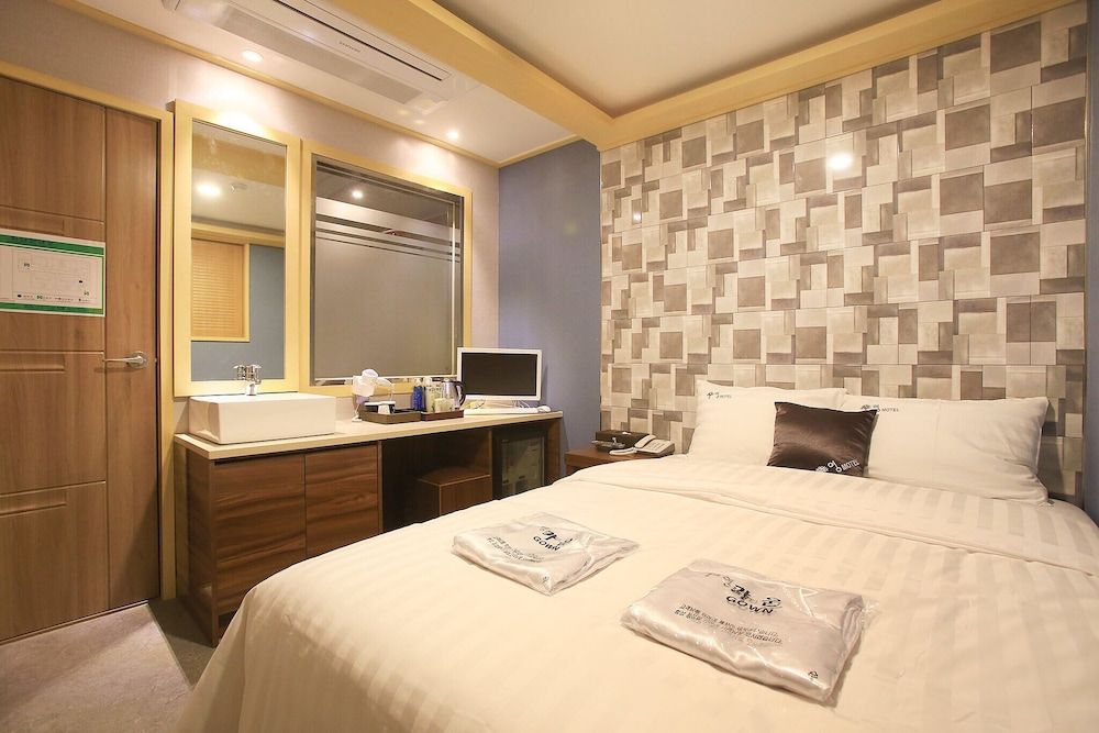 Suyu Young Hotel Room (Standard Room) 12