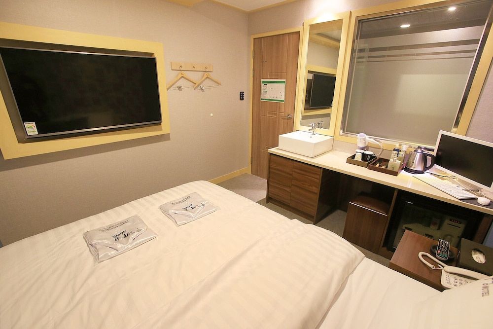 Suyu Young Hotel Room (Standard Room) 15