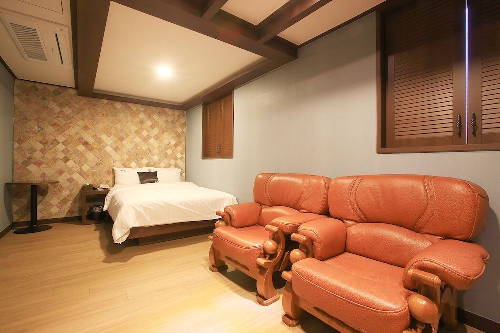 Suyu Young Hotel Room (Special Room)