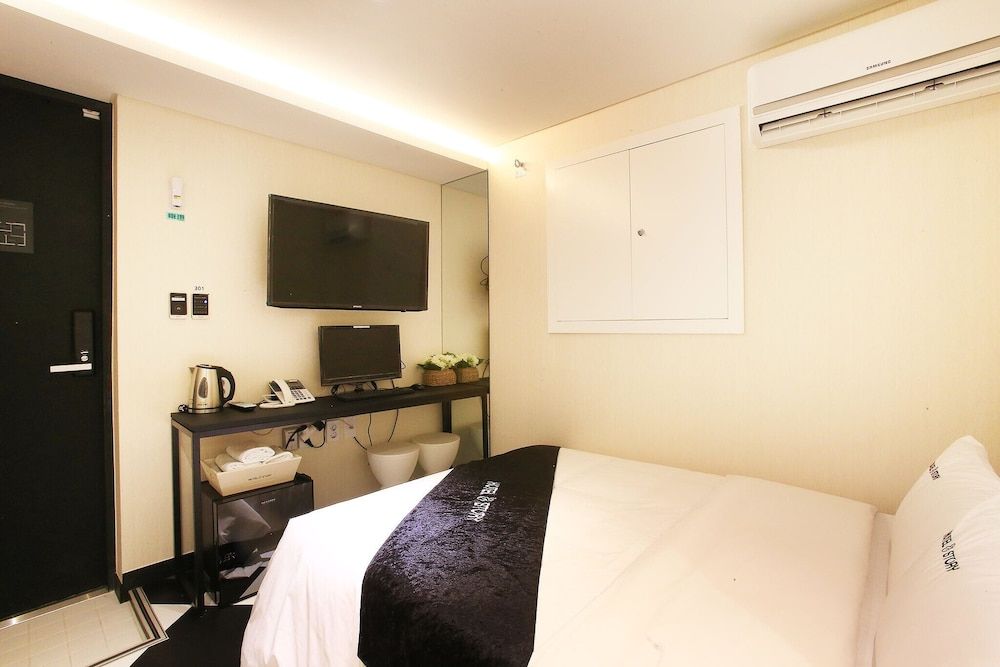 undefined Cheonho Hotel Story 9