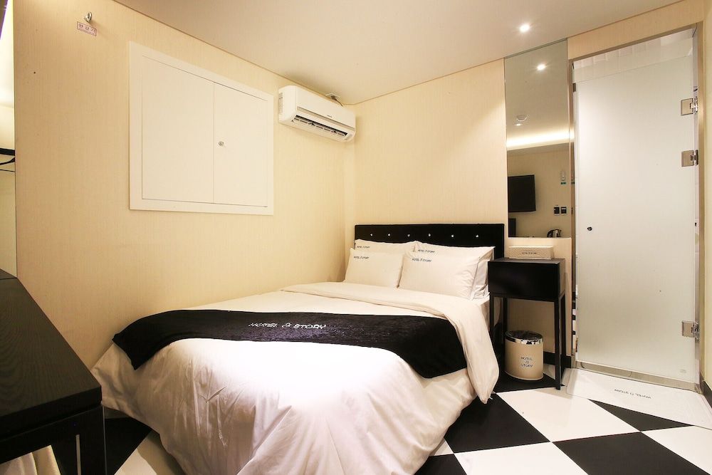 undefined Cheonho Hotel Story 8