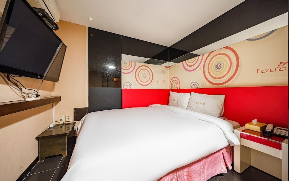 undefined Shinchon Touch 2