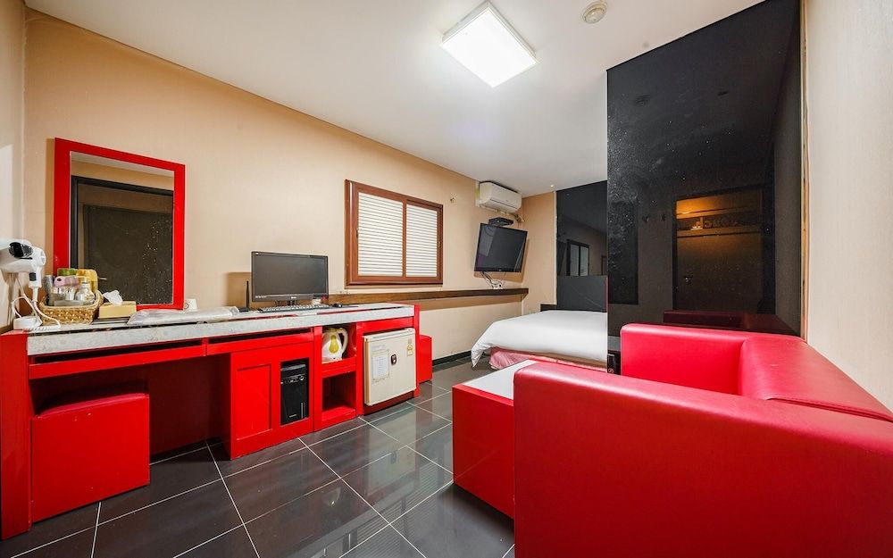 undefined Shinchon Touch