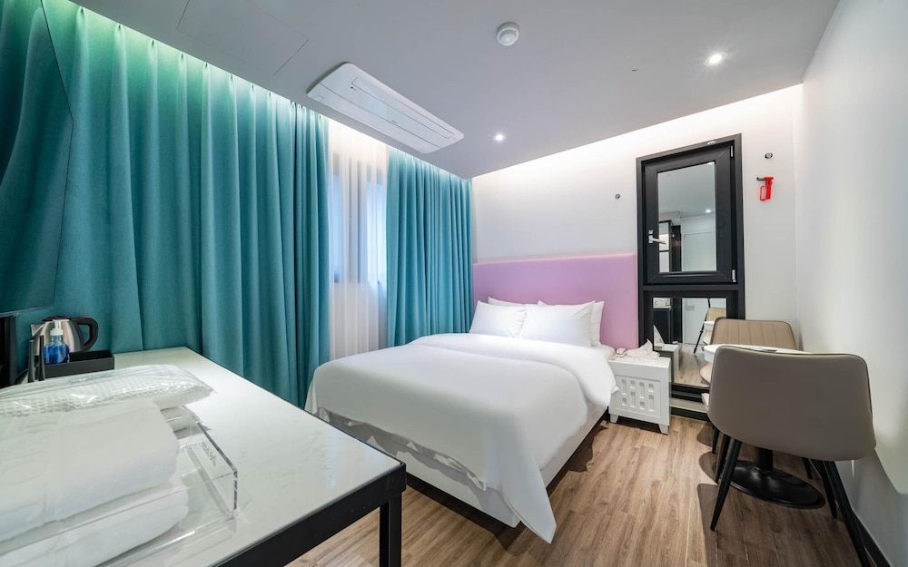 Yeongdeungpo Iris Room (Standard (Netflix)) 9