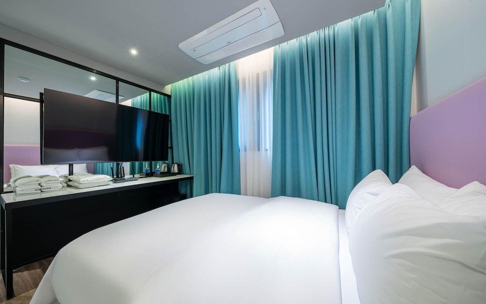 Yeongdeungpo Iris Room (Standard (Netflix)) 10