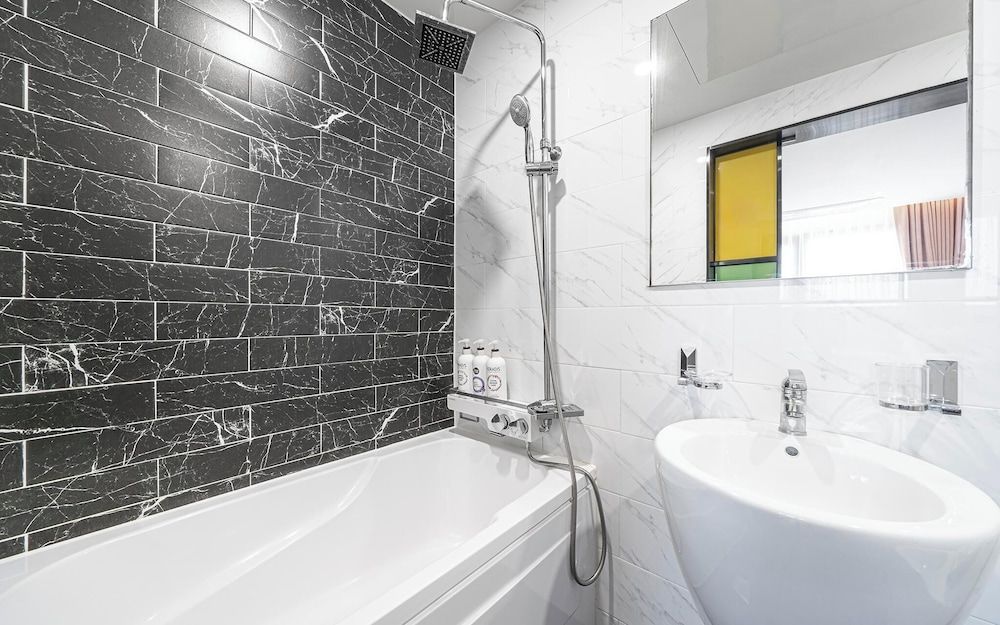 undefined Yeongdeungpo Iris 9