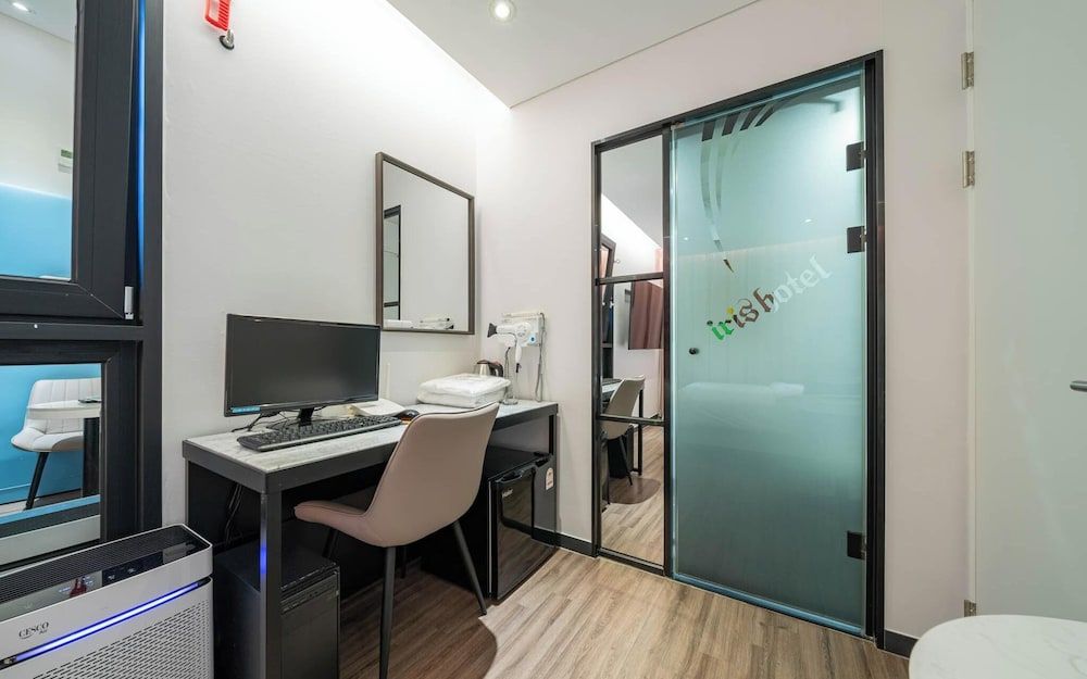 undefined Yeongdeungpo Iris 6