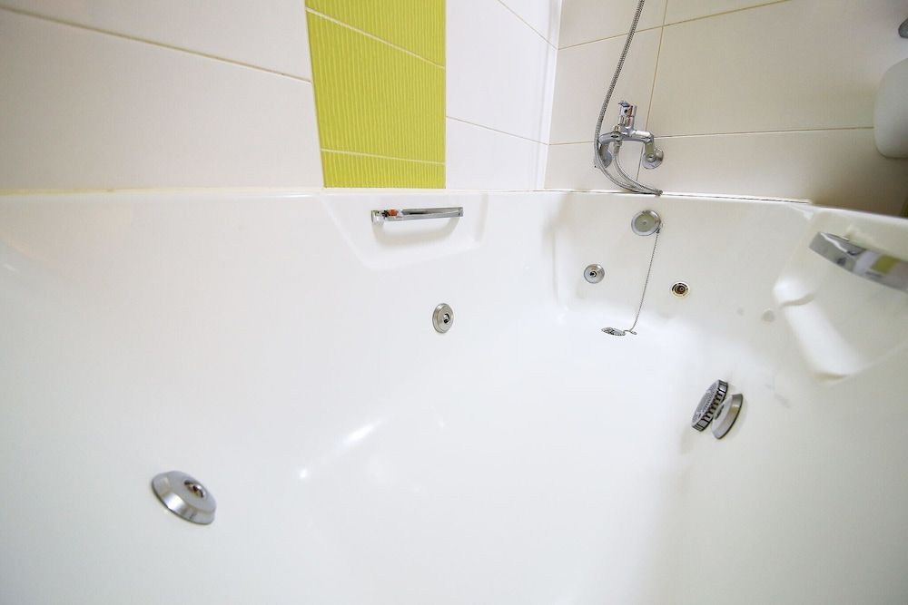 Nowon V Room (Standard (Netflix Available)) 24