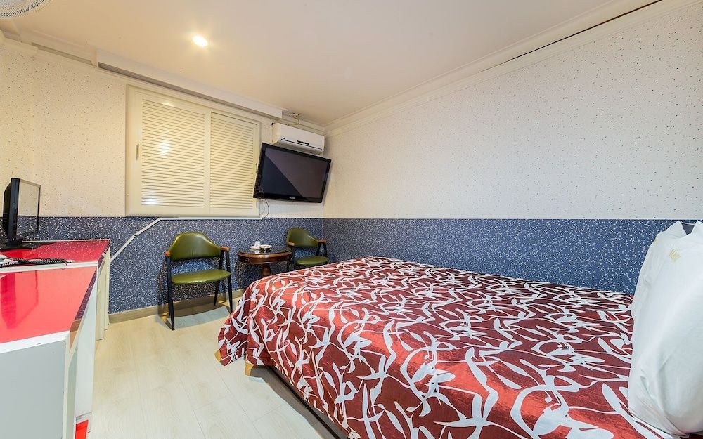 Dobong Sehwa Room (Standard room (late check-in (consecu)