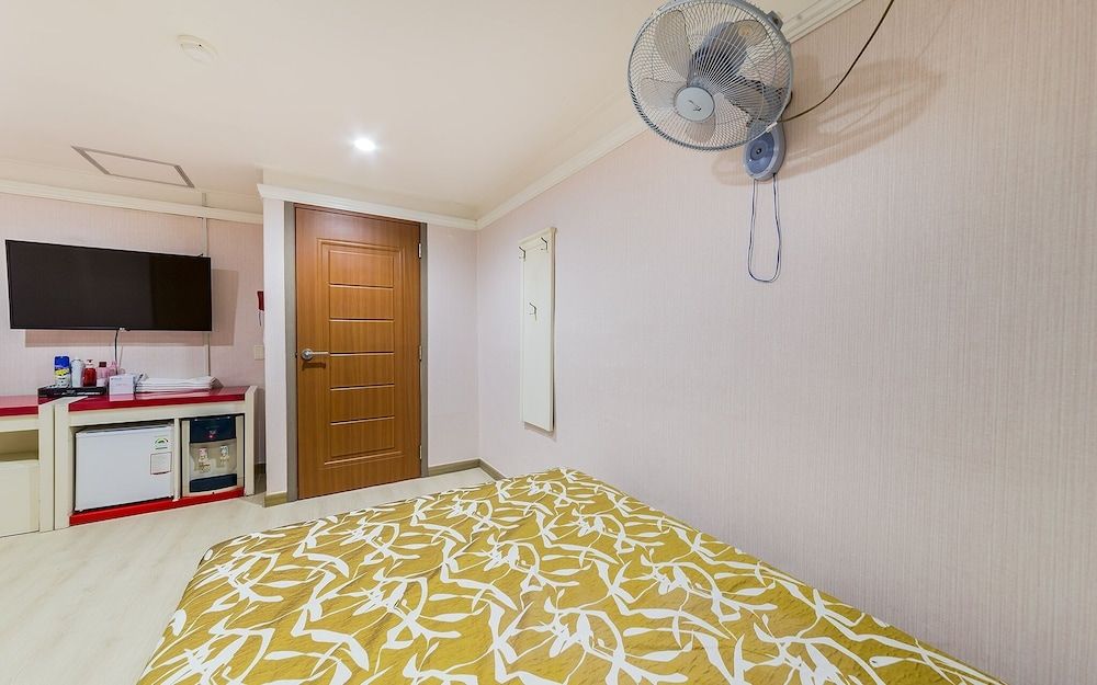 Dobong Sehwa Room (Special Room) 8