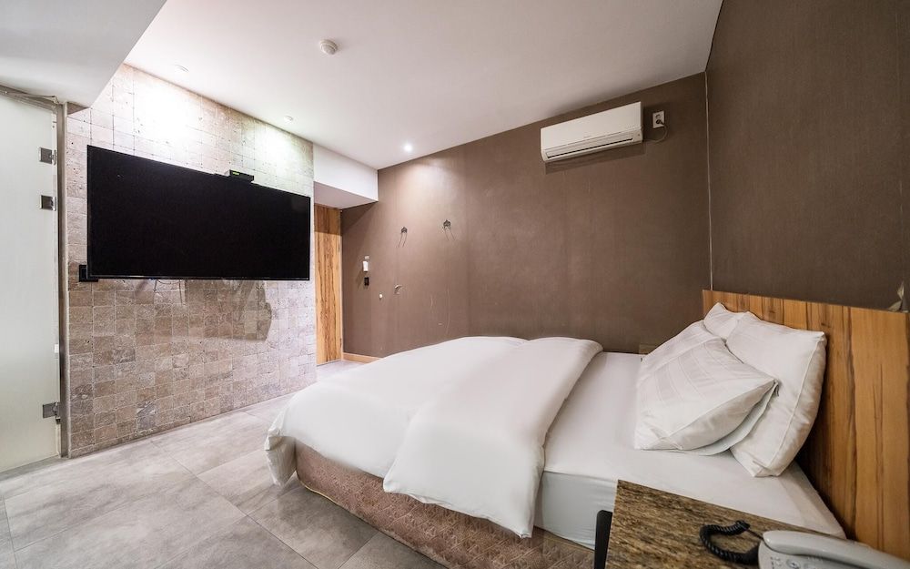 undefined Nowon Sepia 7