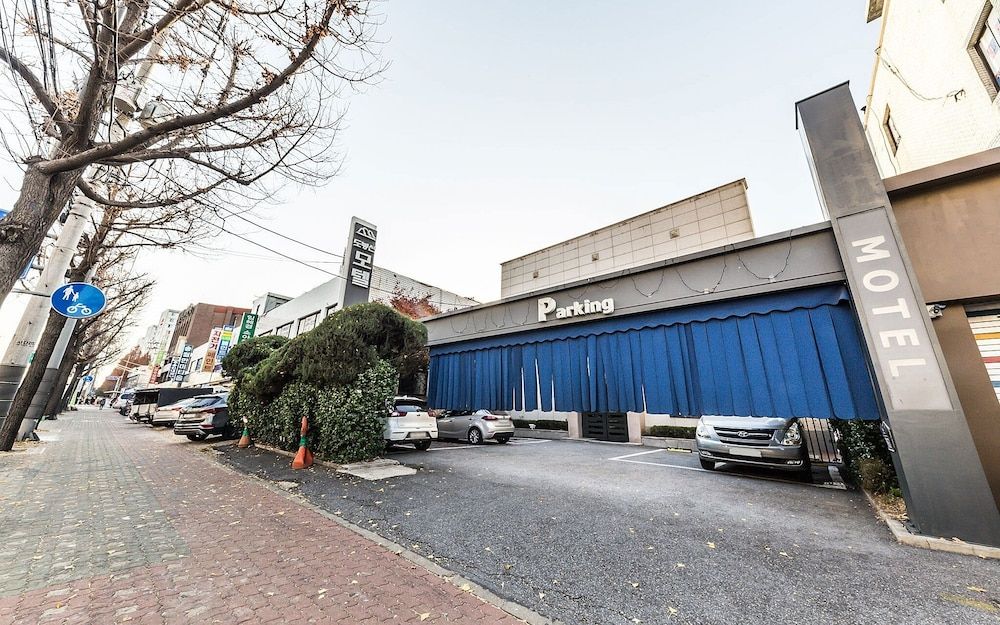 undefined Dobong Dobongsan Motel