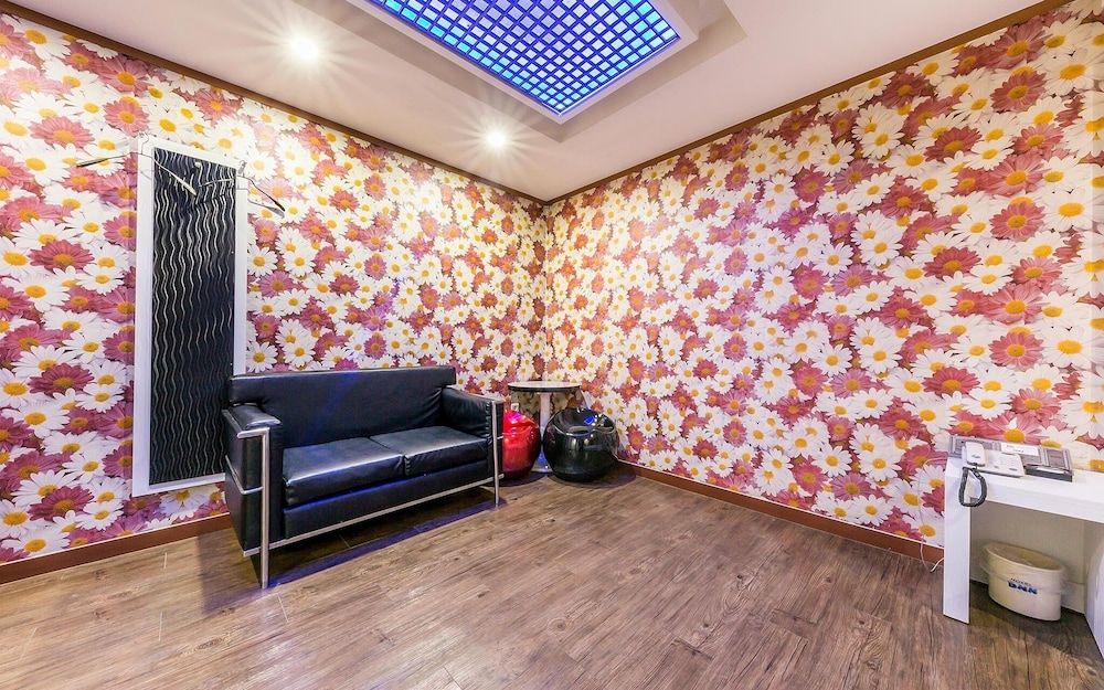 undefined Gangnam BNN 10