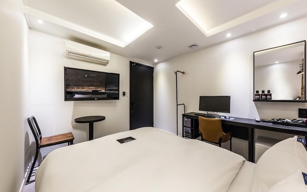 undefined Eungam Chic 8