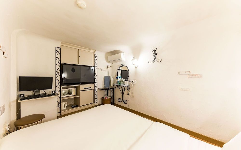 Bangbae Oslo Room (Standard) 9