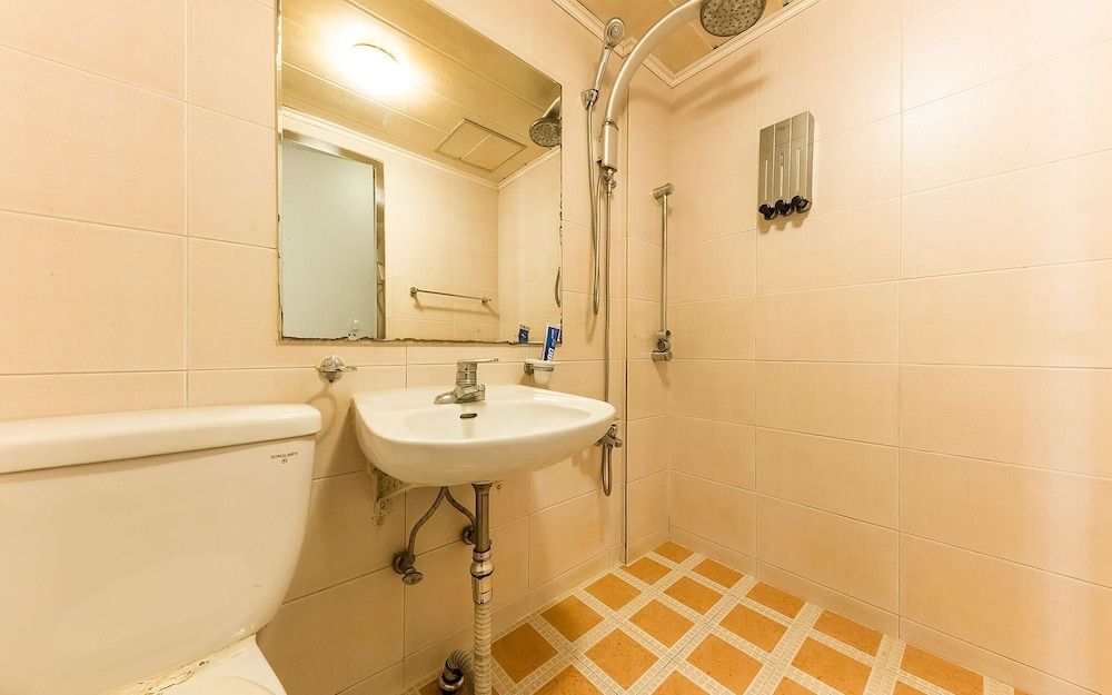 Bangbae Oslo Room (Standard) 17