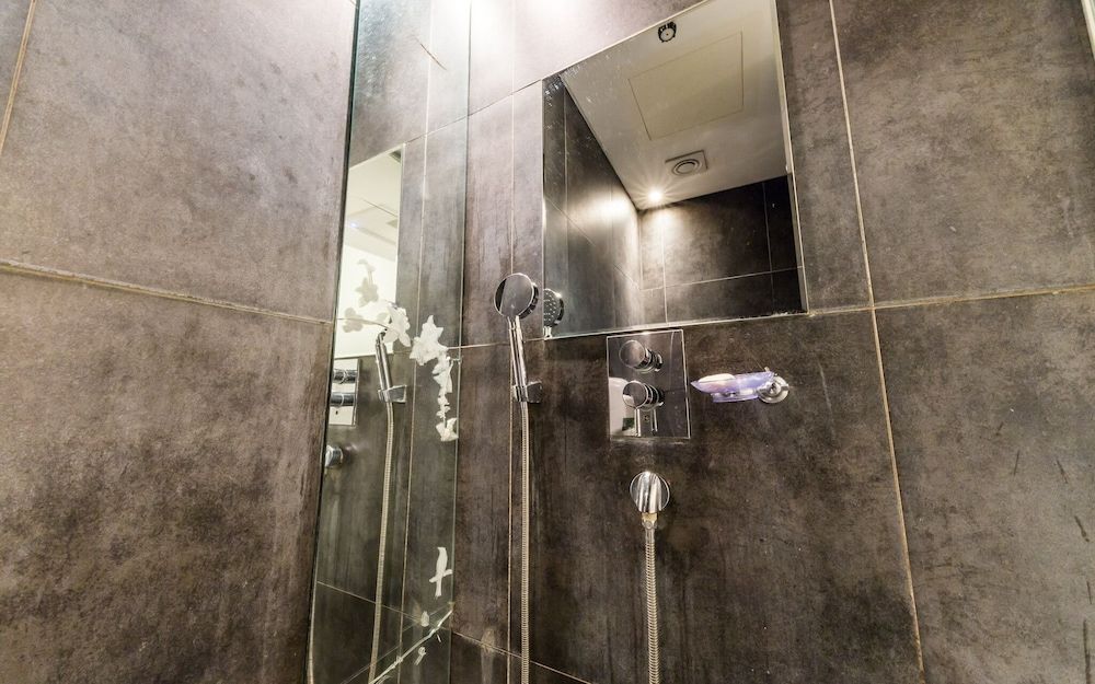 undefined Yeongdeungpo Hotel Galaxy 8