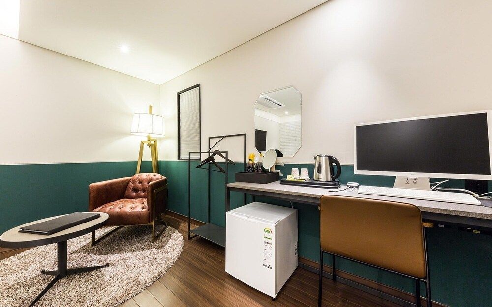 Bangbae Style Room (Suite) 17