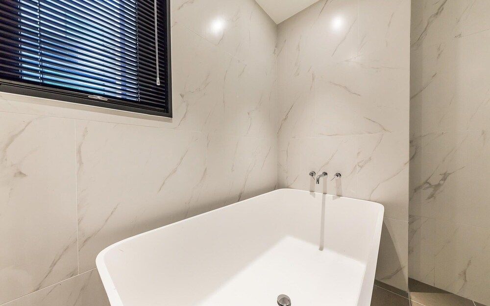 Bangbae Style Room (Suite) 12