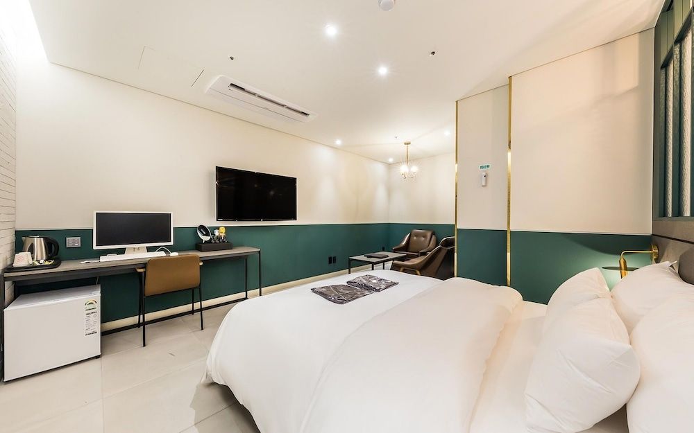 undefined Bangbae Style 6