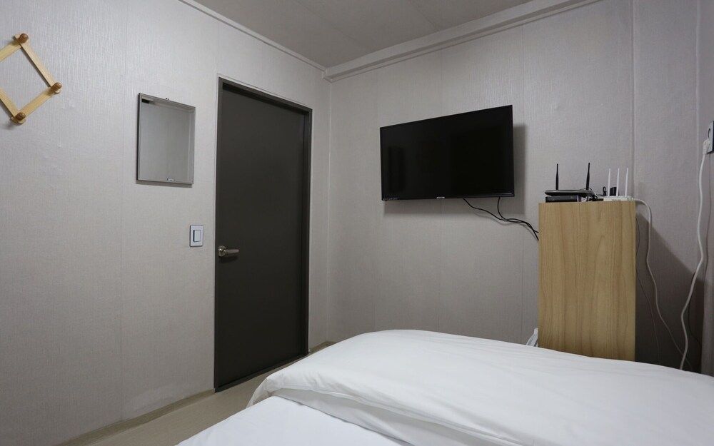 undefined Yeongdeungpo Sun Motel 8