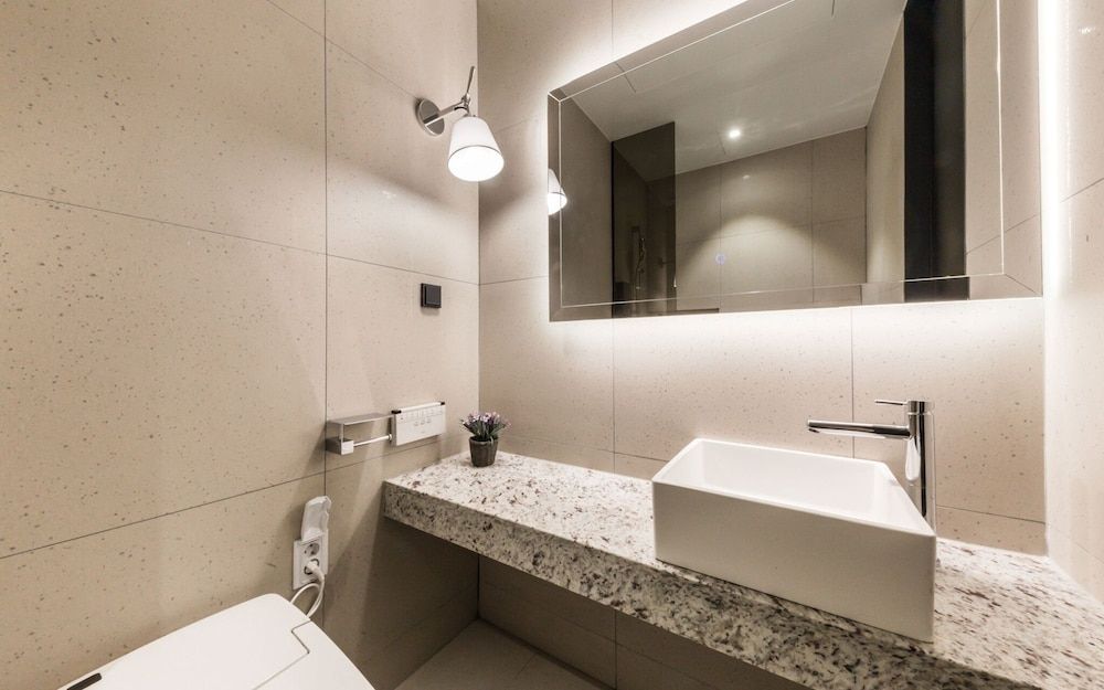 Guro Cullinan Room (Deluxe (50 inches + air purifier) (If) 8