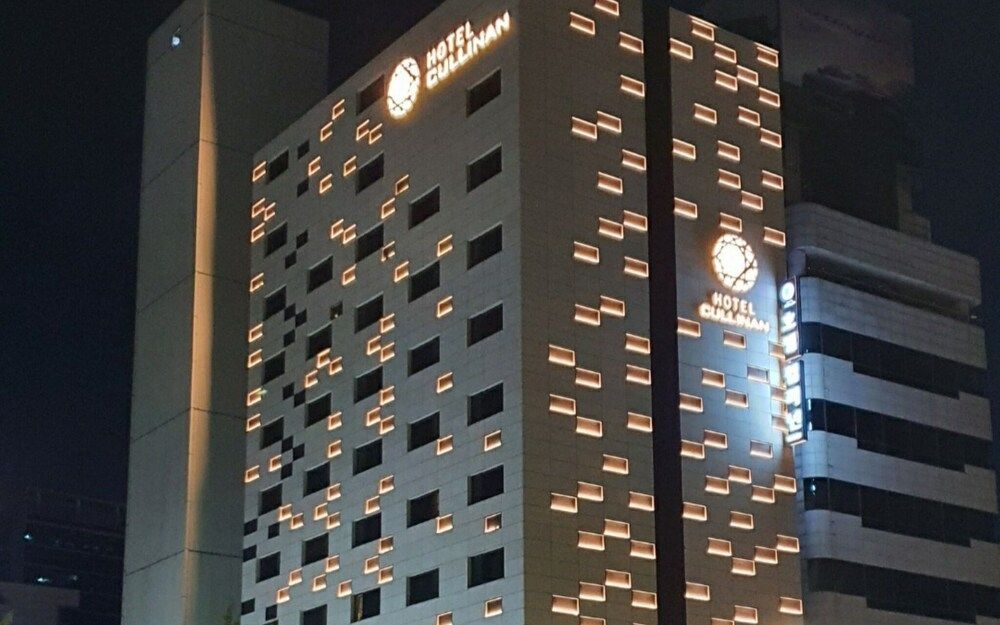 undefined Guro Cullinan 4