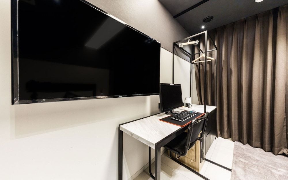 Guro Cullinan Room (Deluxe (50 inches + air purifier) (If) 5