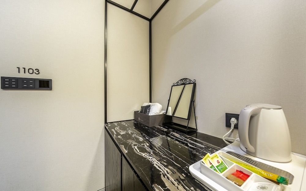 Guro Cullinan Room (Suite-Couple PC (65 inch + air purifi) 4