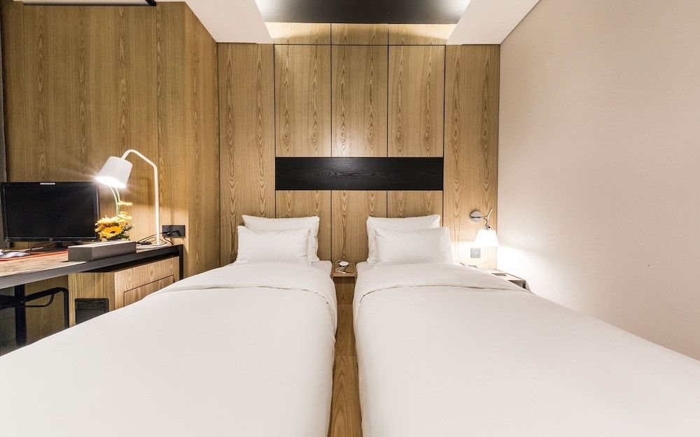 undefined Guro Cullinan 7