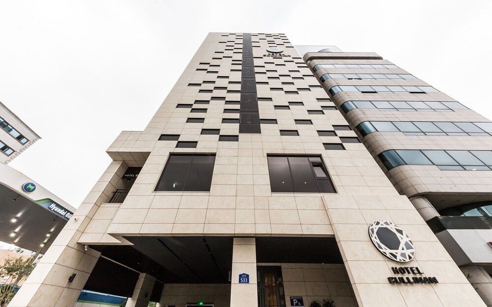 undefined Guro Cullinan