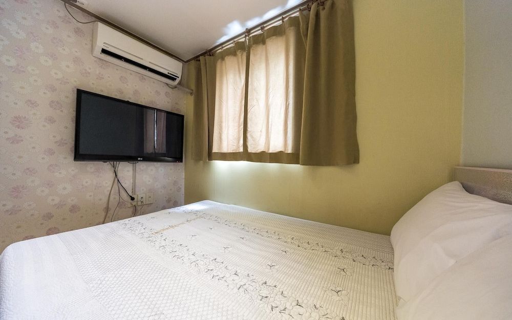 Jongno Shelagen Room (Standard Room) 2