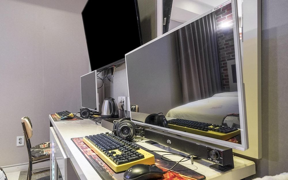 Cheonho La View Luxury Hotel Room (Premium couple PC (High Performing Ga) 13