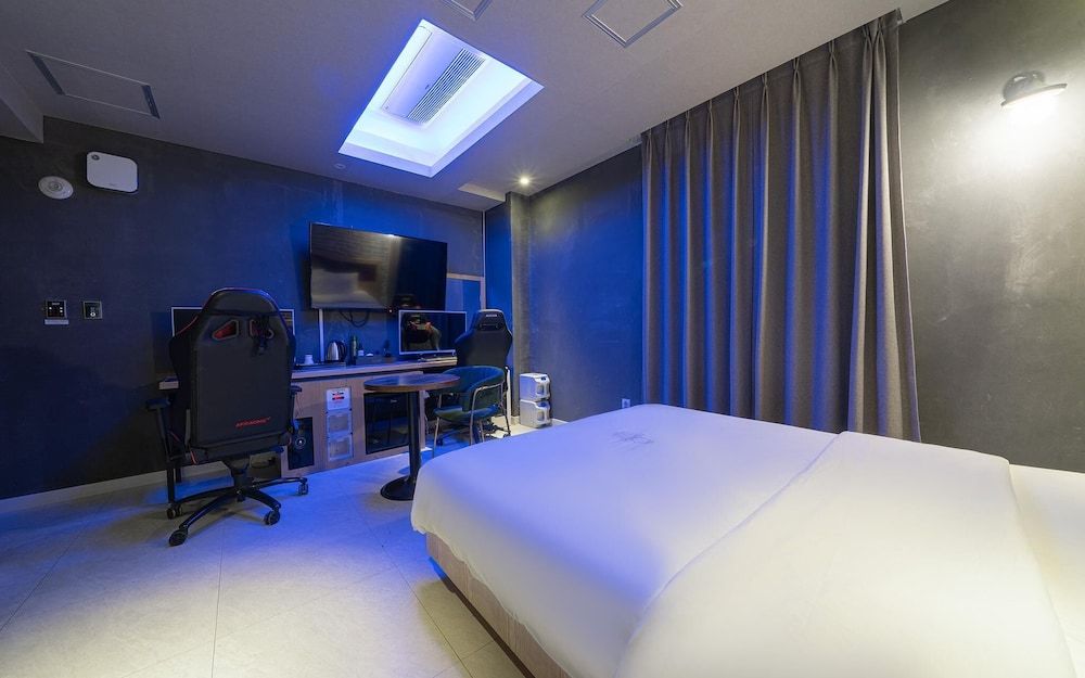 Cheonho La View Luxury Hotel Room (Premium couple PC (High Performing Ga) 24