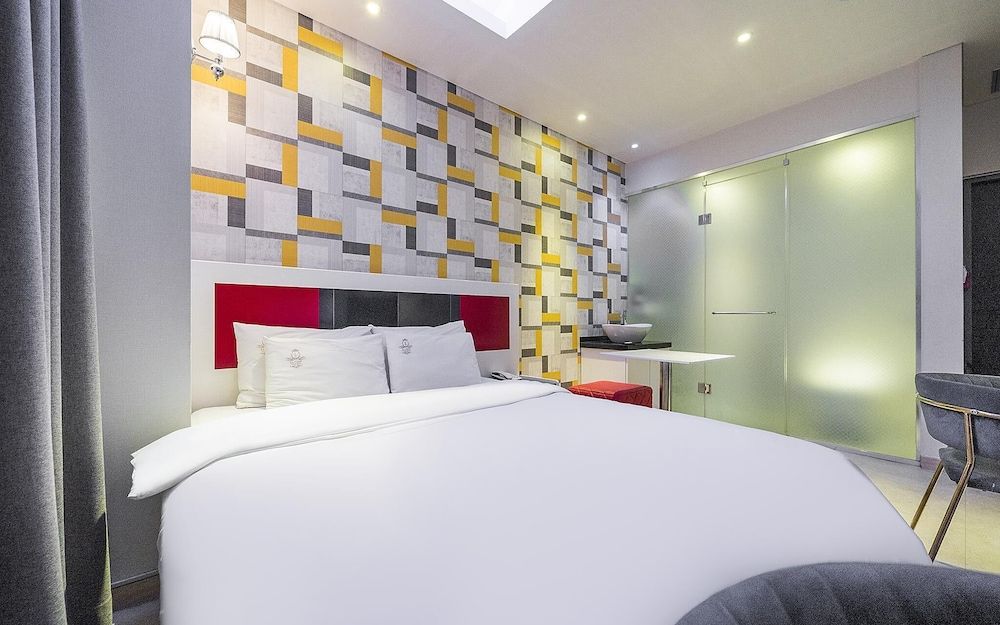 Cheonho La View Luxury Hotel Room (Standard Couple PC (High Performing G) 13