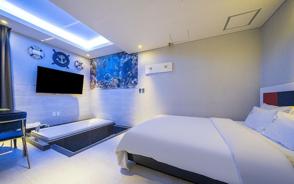 Cheonho La View Luxury Hotel Room (Premium couple PC (High Performing Ga) 12