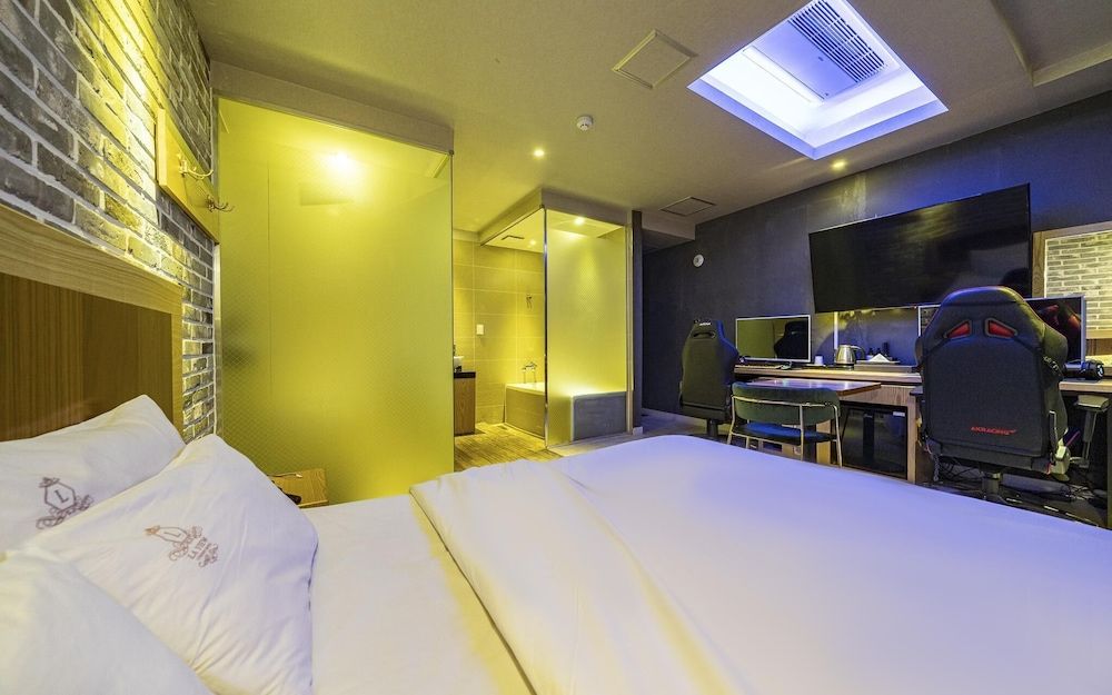 Cheonho La View Luxury Hotel Room (Premium couple PC (High Performing Ga) 16