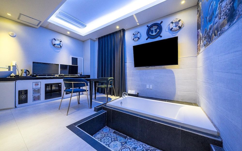 Cheonho La View Luxury Hotel Room (Premium couple PC (High Performing Ga) 9