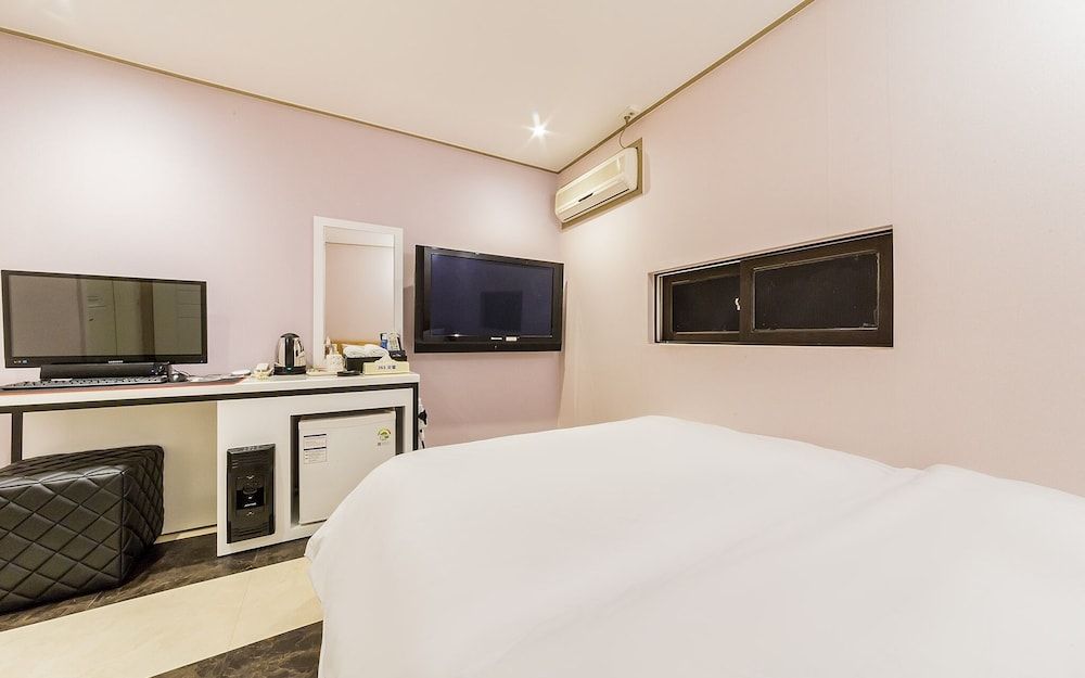 Suyu Hotel 365 Room (Mini Room - Walkie Special (No Parkin)