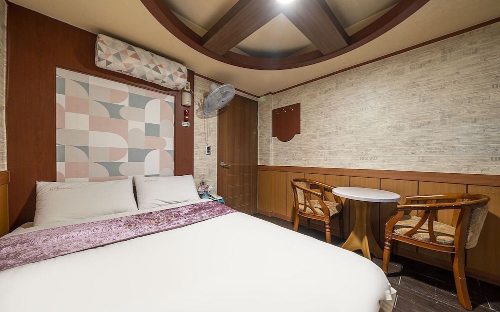 Suyu Hi Room (Standard Room)