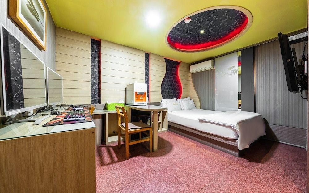 undefined Junggok Moon 3