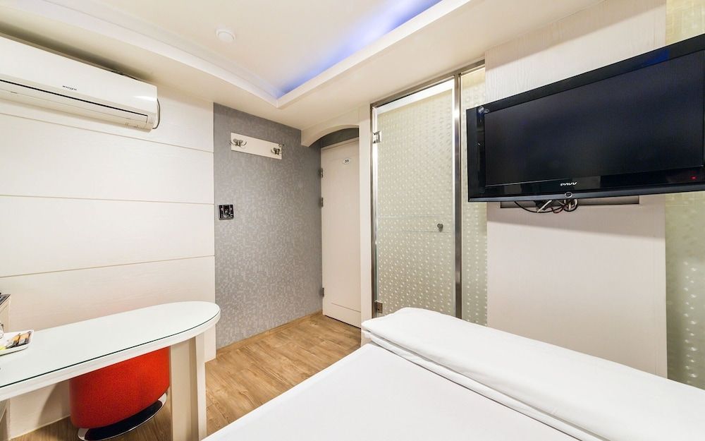 Suyu Hightel Room (Standard Room) 8